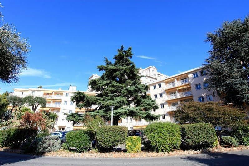 Residence L'Oliveraie Ментона Екстериор снимка